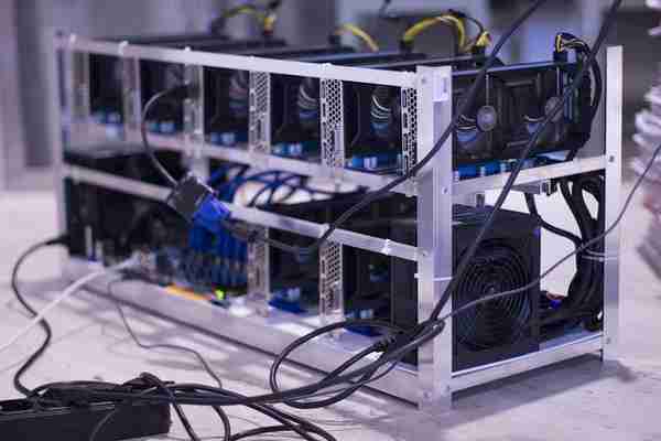 10GB顯存AMD專業鑛卡曝光：現在出是不是有點晚了？