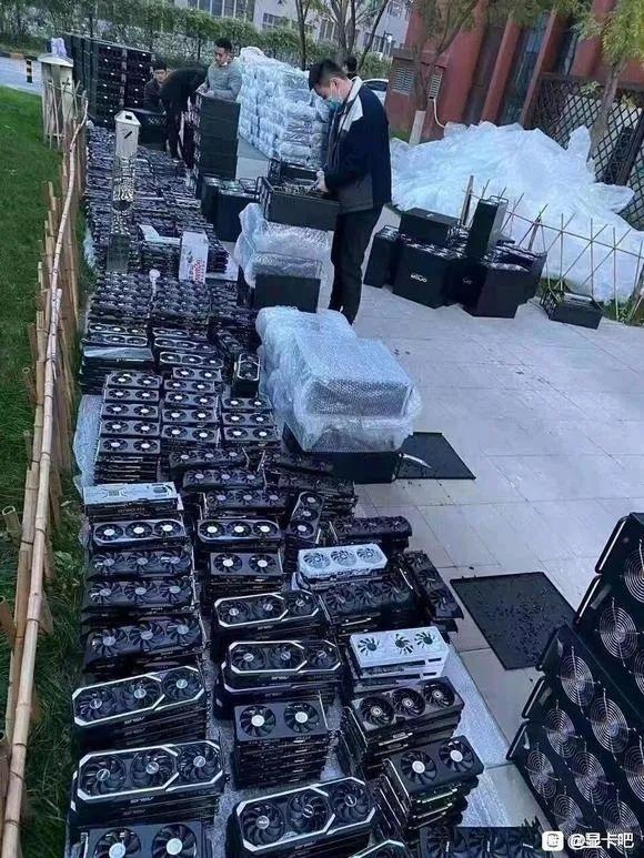 顯卡價格雪崩,蘋果 M1 不講武德,等等黨又成最大贏家